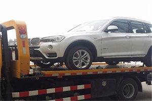 伊吾拖车24小时服务电话